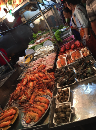 Seafood restauranter ved natmarkedet